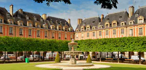 Tour de galeries dans le Marais
